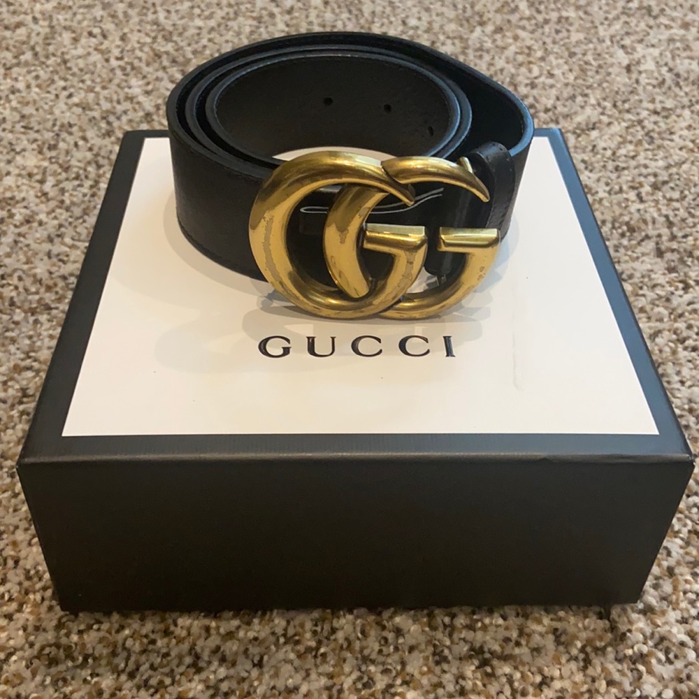 Gucci Women’s Black Leather Belt Gold Brass